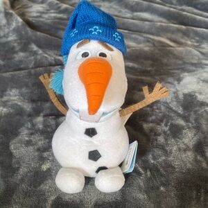 Disney NWT 9” Olaf’s Frozen Adventure plush